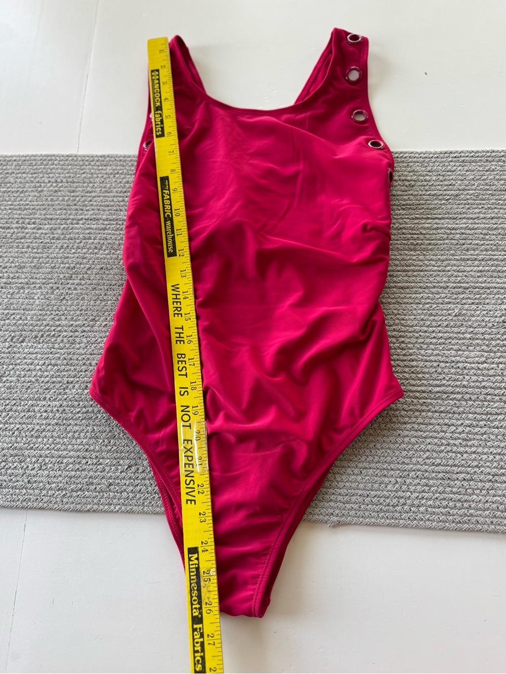 Juicy Couture Fuchsia Pink Grommet One-Piece Cross Back Swimsuit Sz Large - Picture 5 of 11